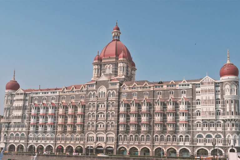 Mumbai Sehenswürdigkeiten - das Taj Mahal Hotel als Beitragsbild