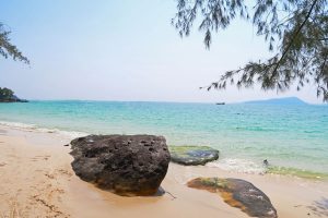 Türkises Meer und ein perfekter Sandstrand auf Koh Rong