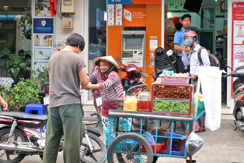 Streetfood Stand in HCMC - Ho Chi Minh City -likenontravel