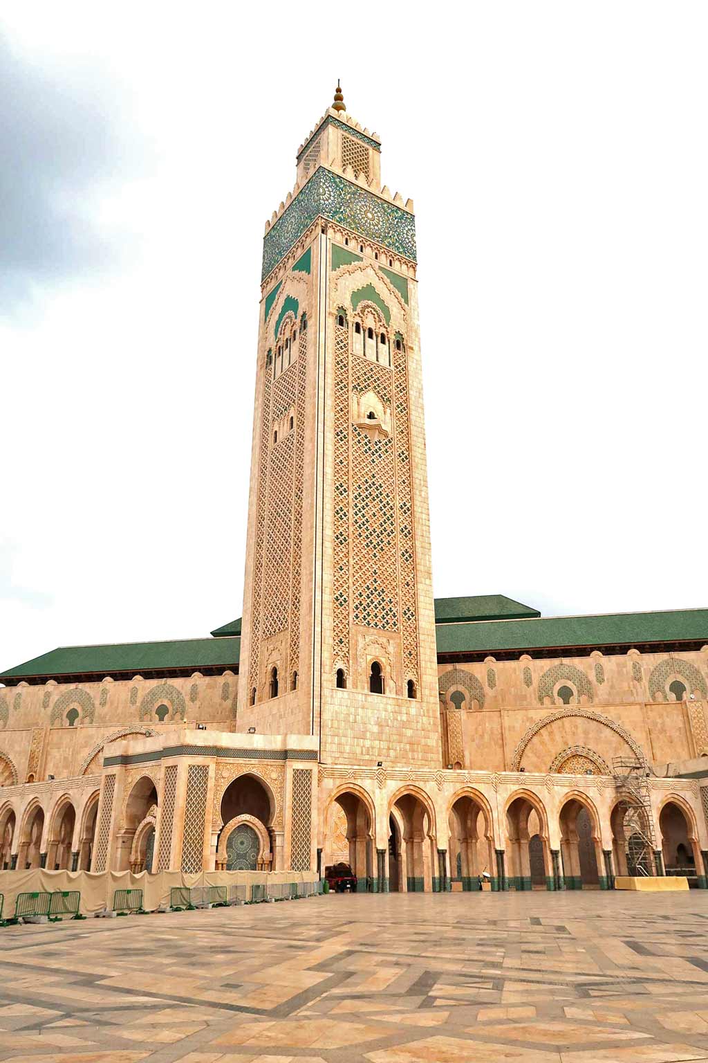 Die prachtvolle Moschee Hassan II. - Marokko Roadtrip - likeontravel