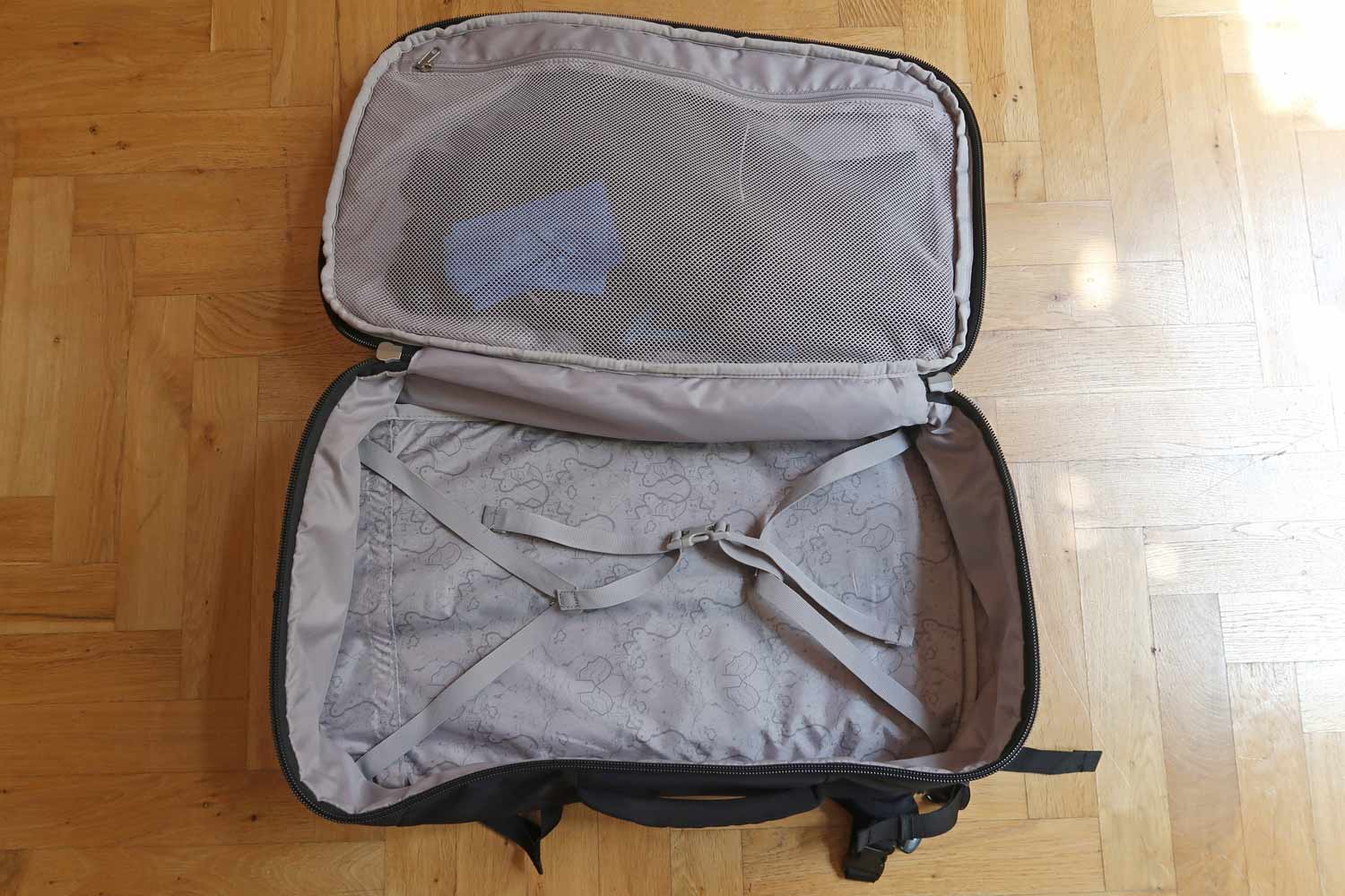 Pacsafe EXP45 im Kofferdesign