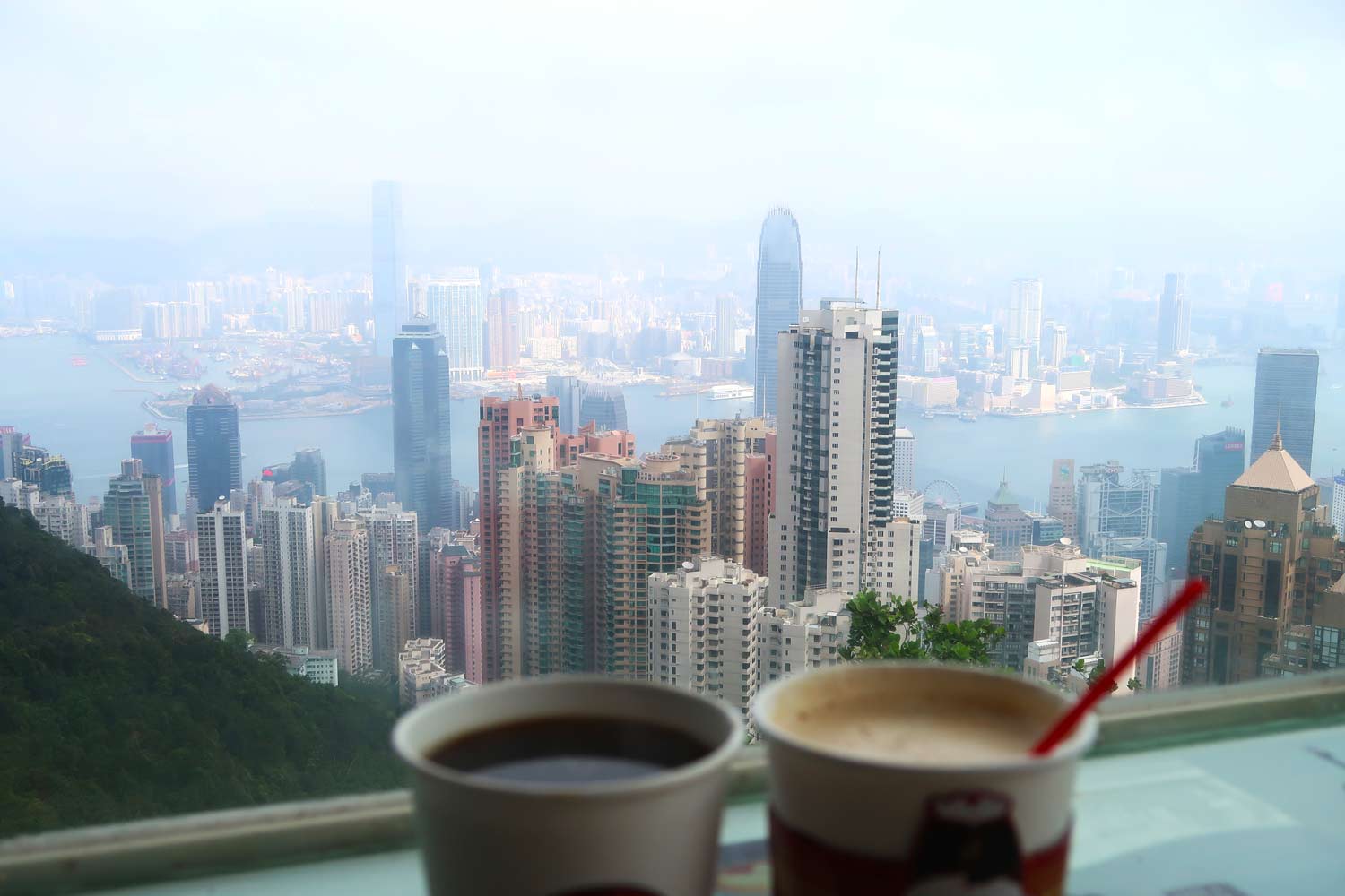 Aussicht vom Victrosia Peak in Hong Kong - Blick auf Tsim Tsa Tsui