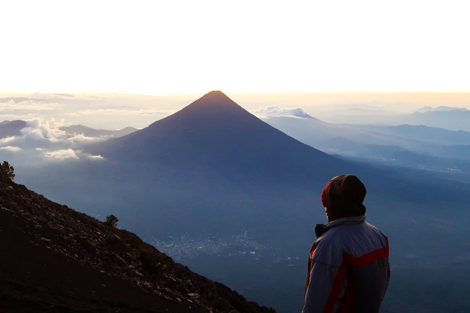 3976 Höhenmeter - Acatenango Vulkan Tour in Guatemala 