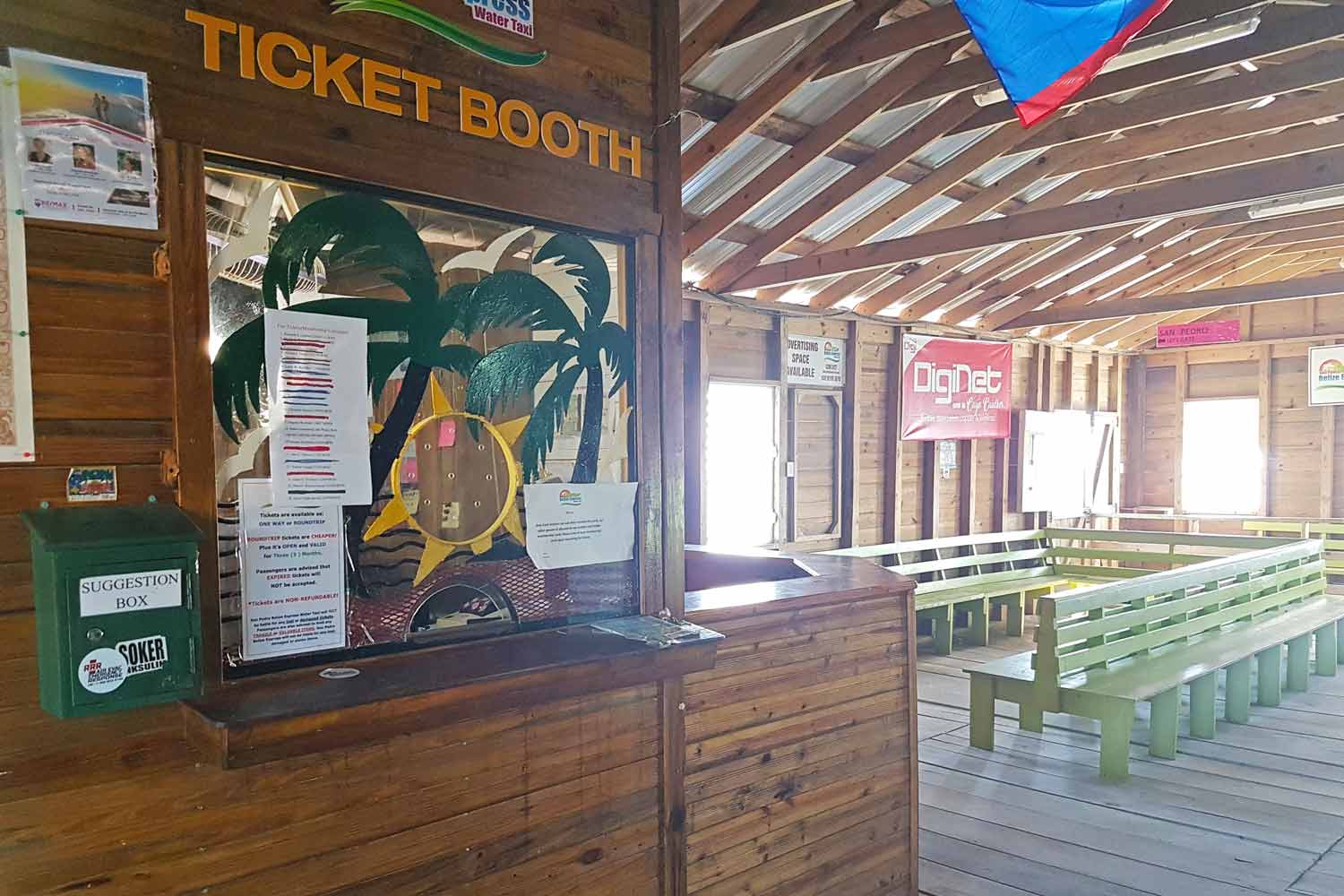 Von Belize nach Mexiko - Belize Water Taxi Terminal in Caye Caulker